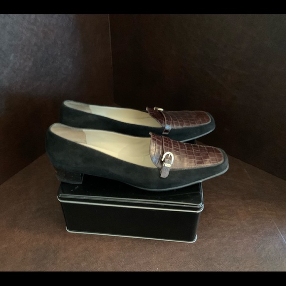 SALVATORE FERRAGAMO Suede shoes - Picture 2 of 4